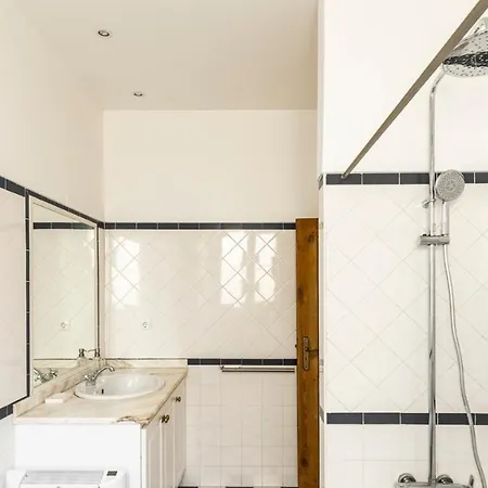 Apartment Plum Guide - The Quintet