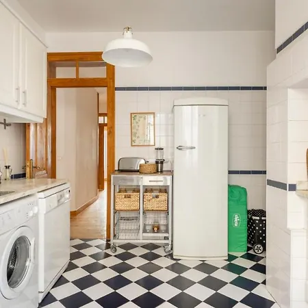 Apartment Plum Guide - The Quintet Lisbon